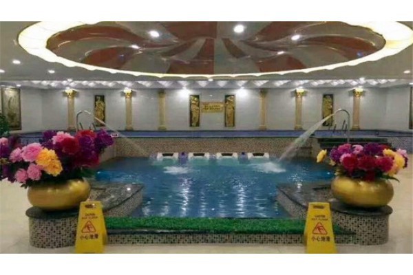 重庆袁家岗，这家肩颈按摩店，让我瞬间回血！