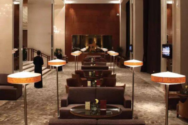 重庆夜生活，外籍游客的“夜游奇遇”