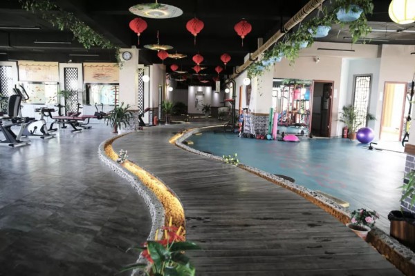 体验重庆红光按摩，放松身心，幸福感爆棚！